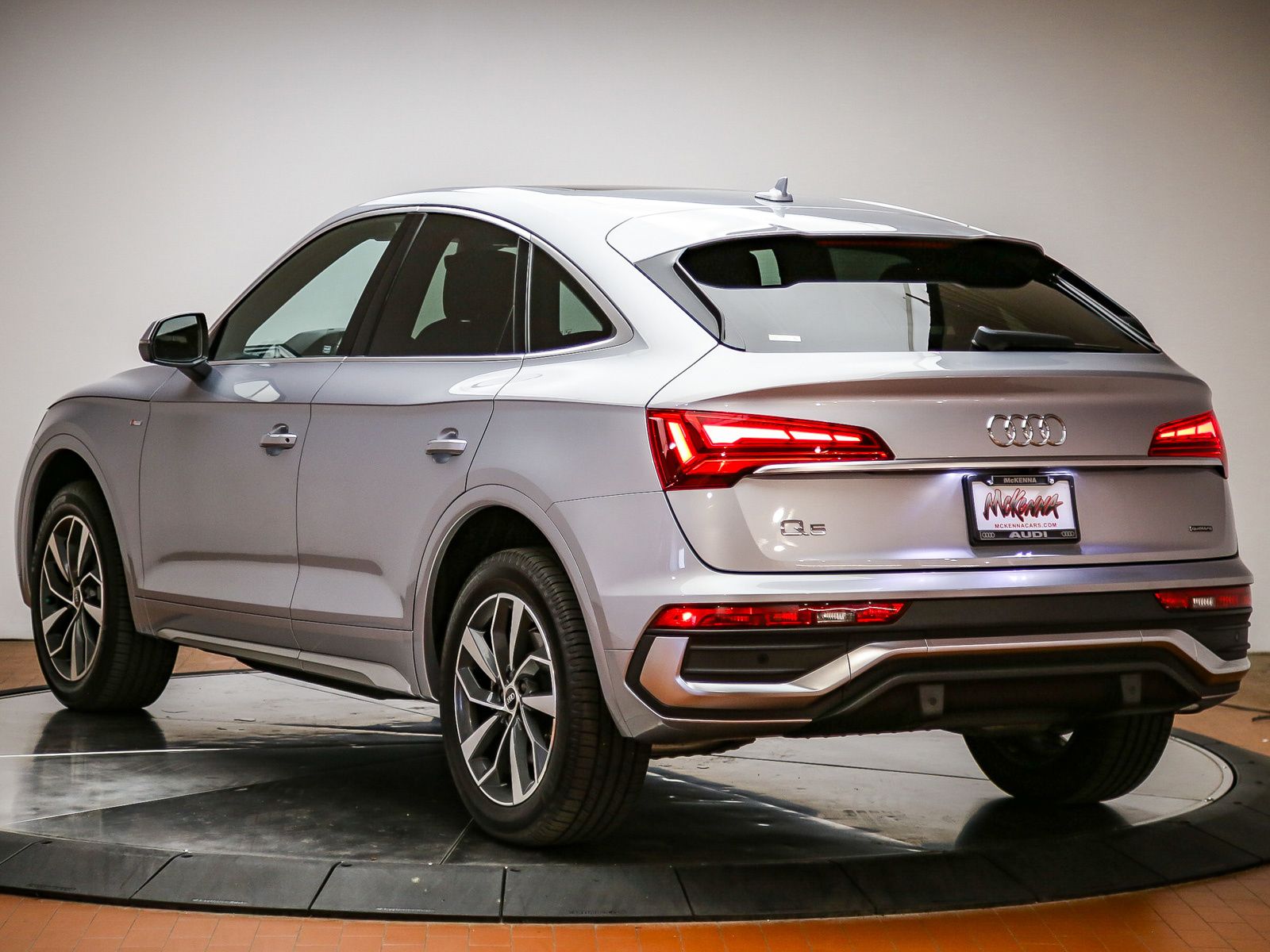 audi q5 sportback 2022 WA15AAFY8N2123444 image audi q5 sportback 2022 WA15AAFY8N2123444 image
